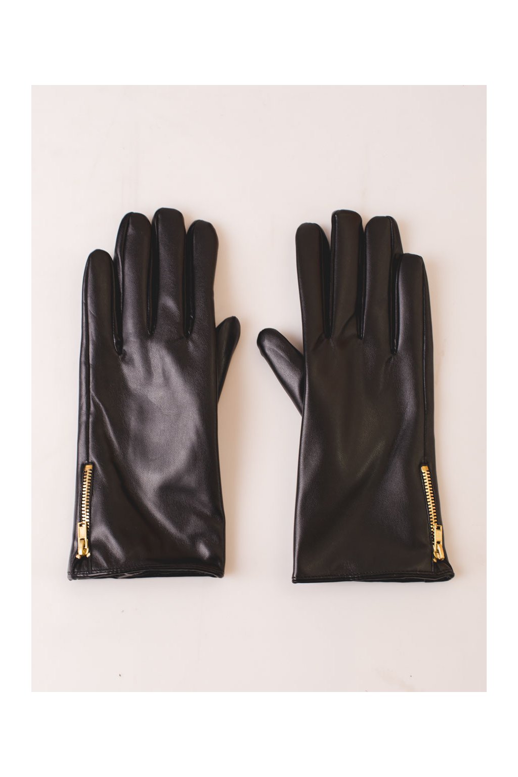 Čierne dámske rukavice na zimu Shelovet kod REK-37870-16B
