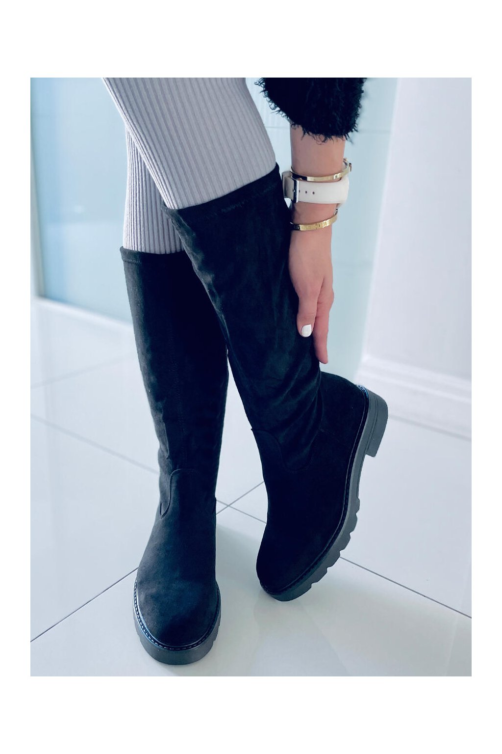 Dámske semišové členkové čižmy čierne, kód produktu H1070