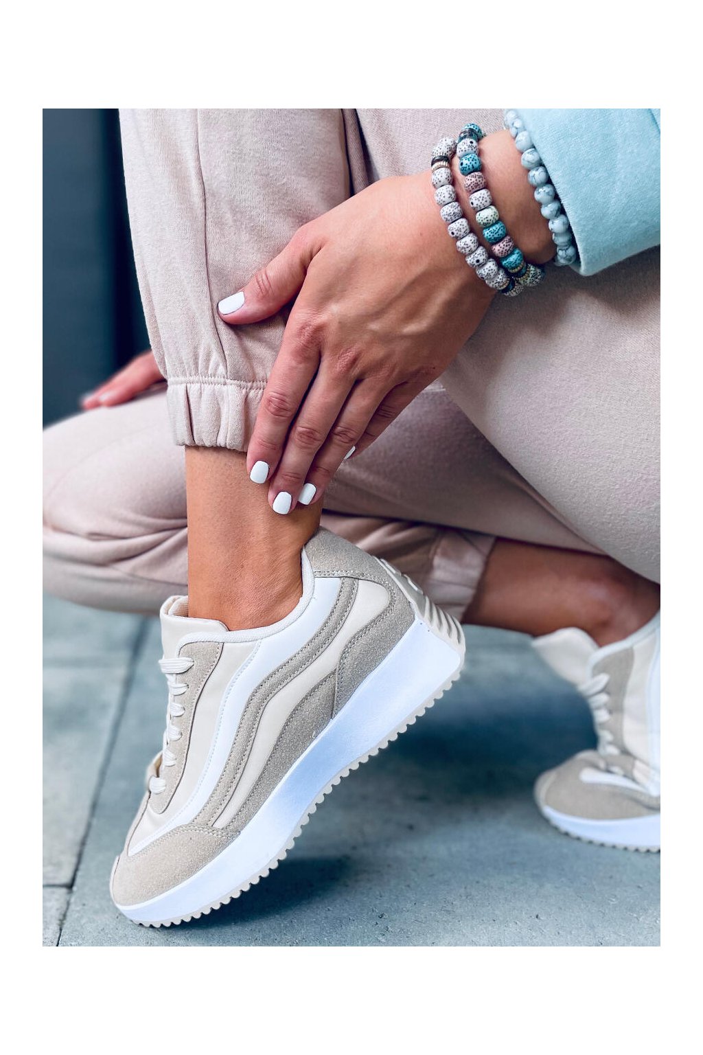 Hnedé dámske tenisky v khaki béžovej farbe, kód produktu 31744-B