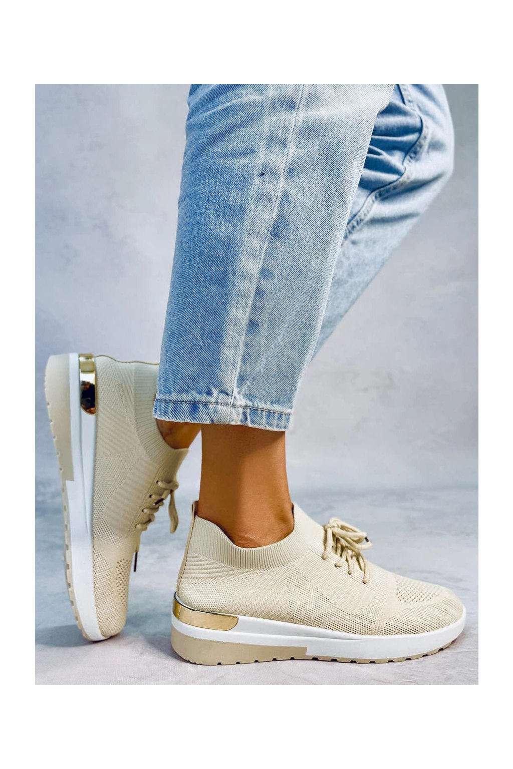 Béžové dámske textilné tenisky na vsúvanie, kód produktu G-363