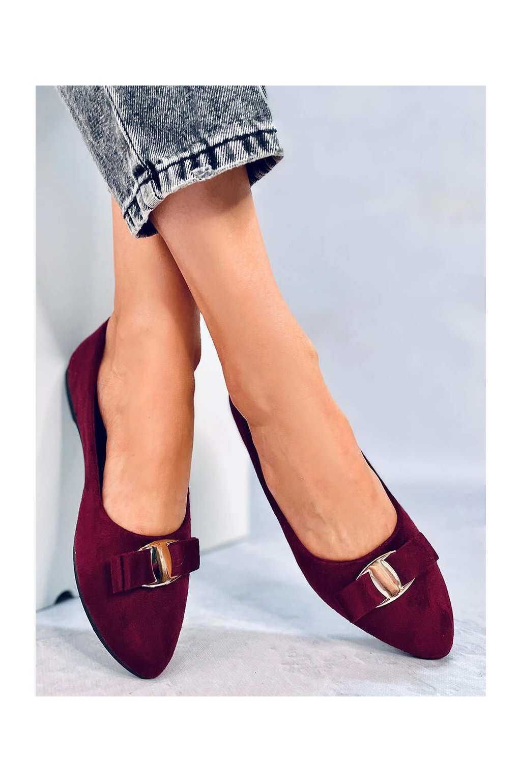 Červené dámske baleríny z eko semišu s špicatou špičkou na bežný deň, kód produktu TS006