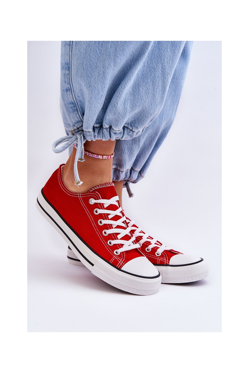 Červené dámske šnurovacie tenisky z textilu na rovnej podrážke, kód produktu 860-N RED