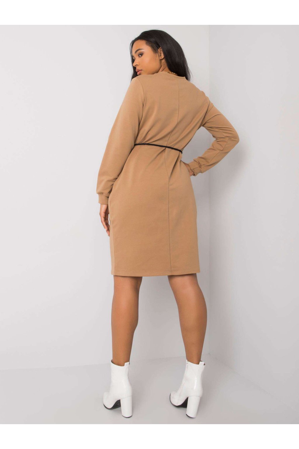 Dámske hnede camel šaty športove kód produktu LK-SK-508299.30