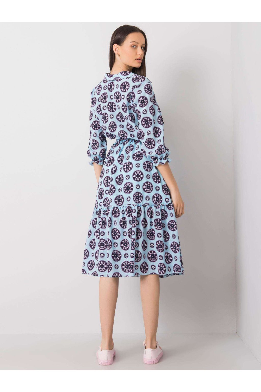 Dámske svetlo-modre šaty s podtlačeným vzorom kód produktu LK-SK-508525.17