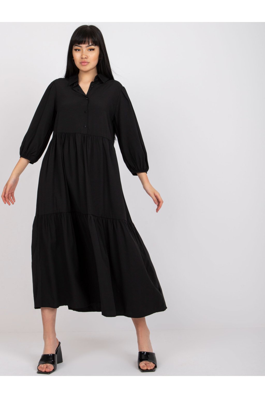 Dámske čierne šaty s volánom kód produktu RO-SK-ELB-2310.21X