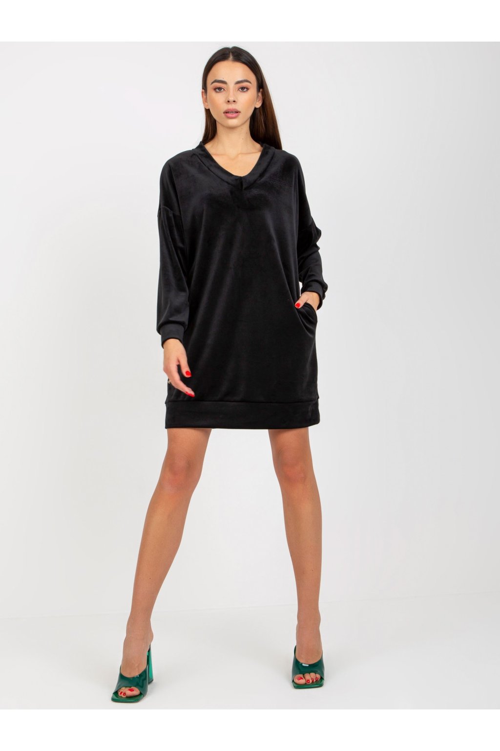 Dámske čierne šaty - tunika na bežný deň kód produktu RP-TU-8189.75P