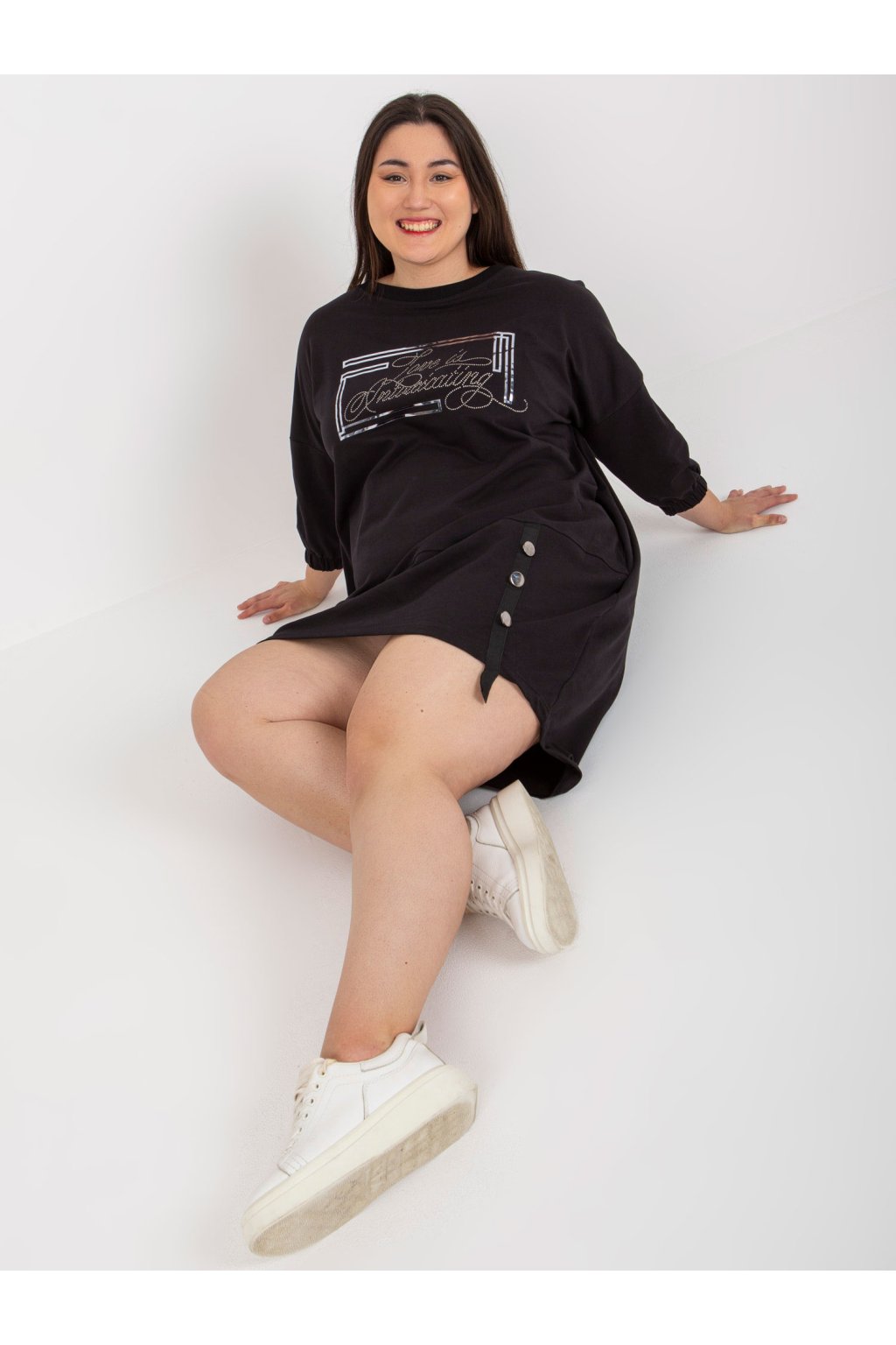 Dámske čierne šaty - tunika plus size kód produktu RV-TU-7505.15