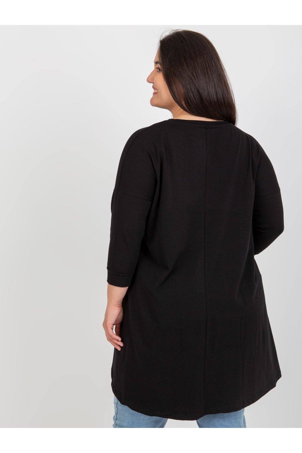 Dámske čierne šaty - tunika pre plnoštíhle moletky kód produktu RV-TU-7779.69