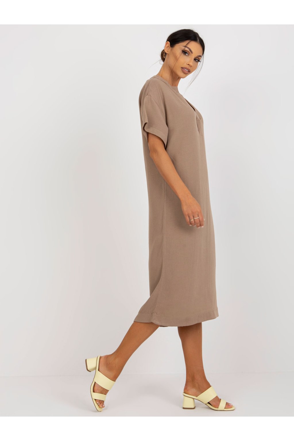Dámske tmavo-béžove šaty letne kód produktu TW-SK-BE-AZ101.40P