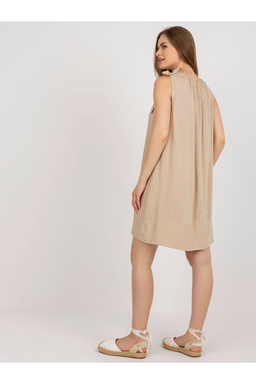 Dámske béžove šaty letne kód produktu TW-SK-BI-89923.29