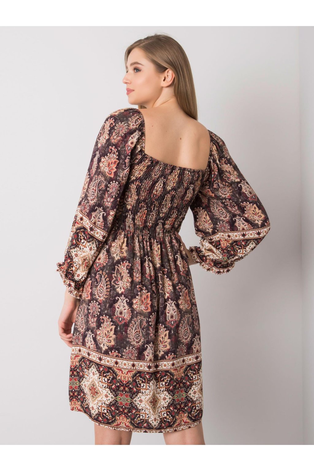 Dámske tmavo-hnede šaty s podtlačeným vzorom kód produktu TW-SK-BI-H3748.22X