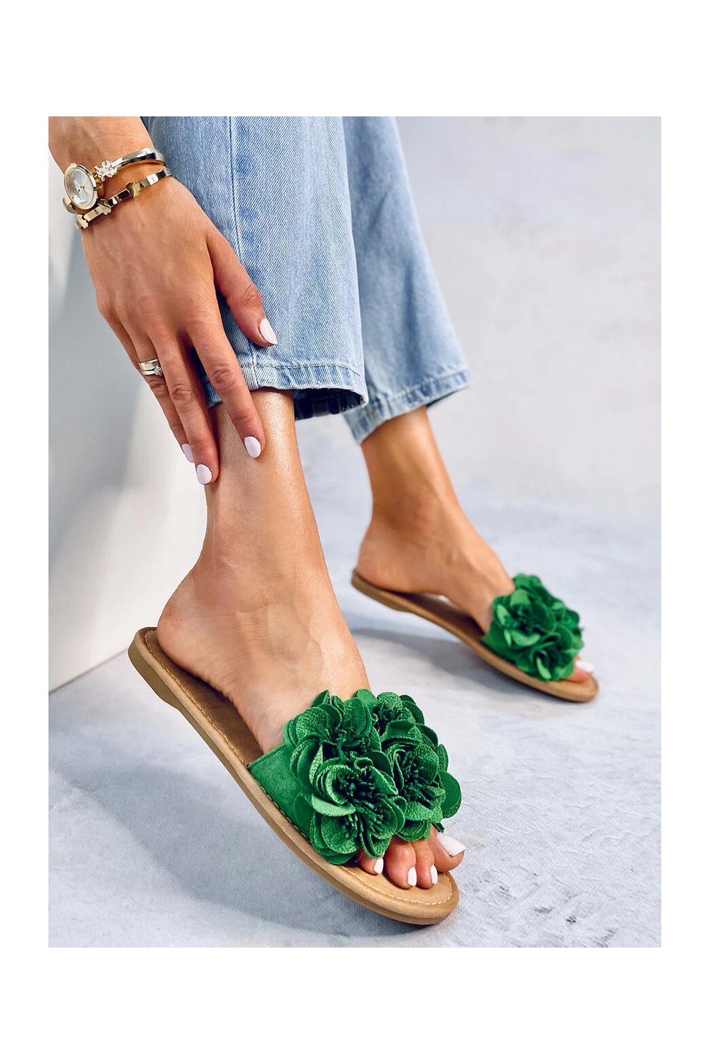 Dámske zelené šľapky z eko semišu s kvetinovým vzorom, kód produktu MS9058