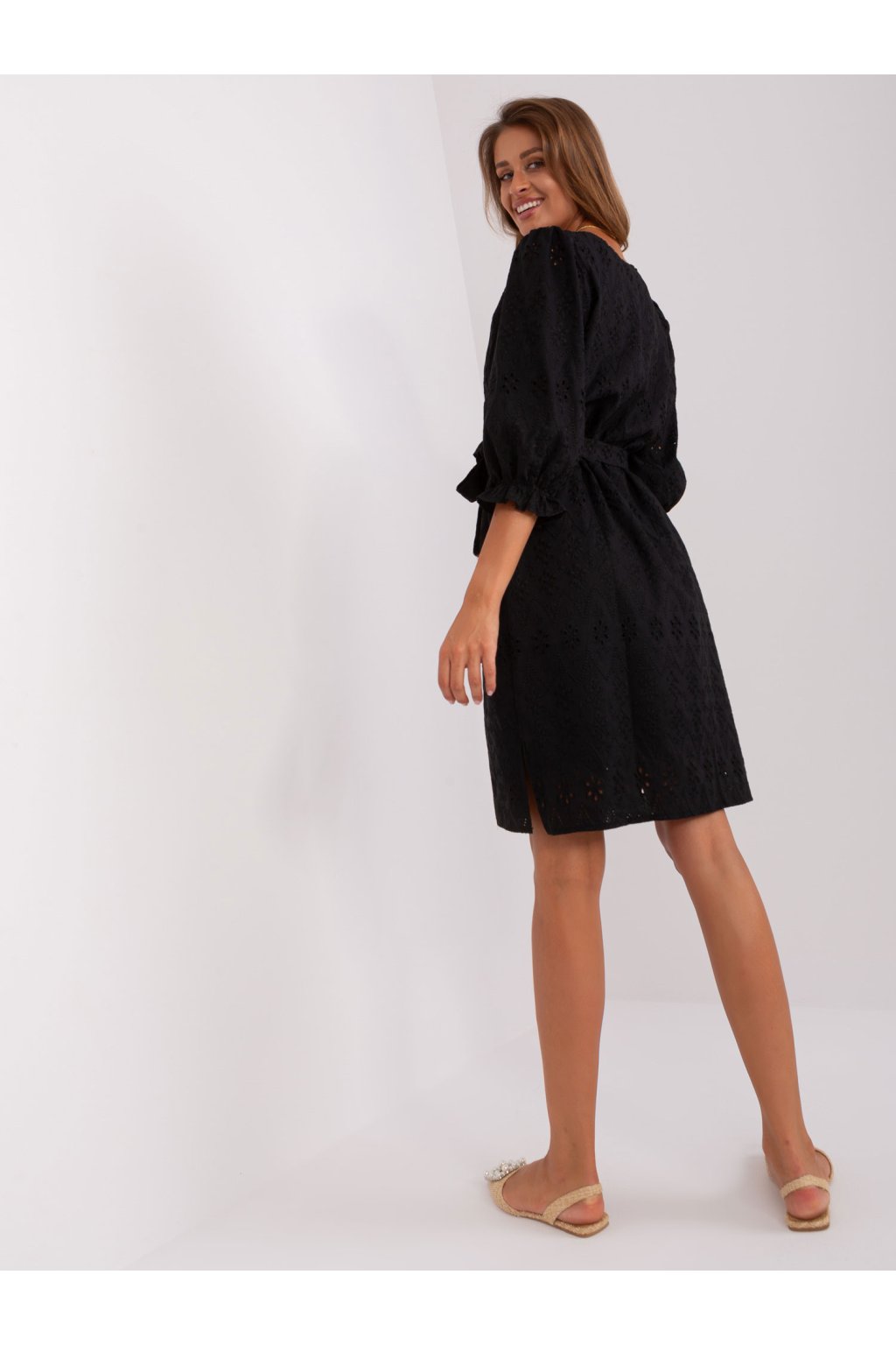 Dámske čierne šaty letne kód produktu LK-SK-509382.73P