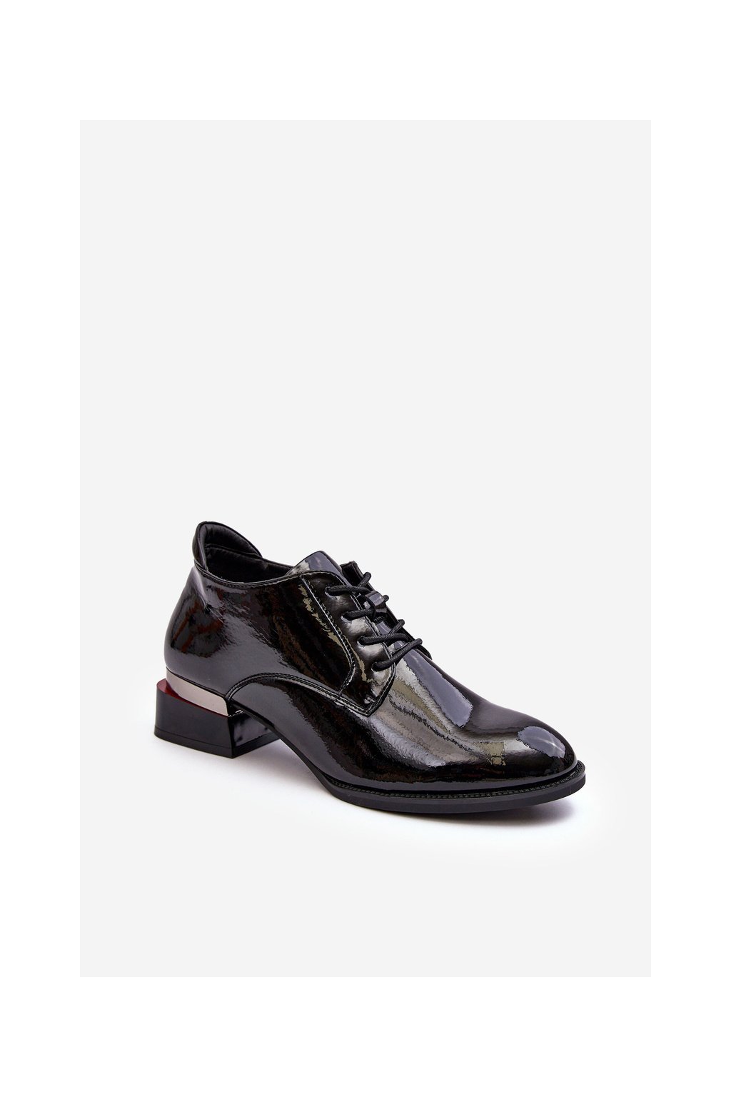 Čierne dámske poltopánky z eko kože na rovnej podrážke, kód produktu 58160 BK PT CZARNY LAKIER