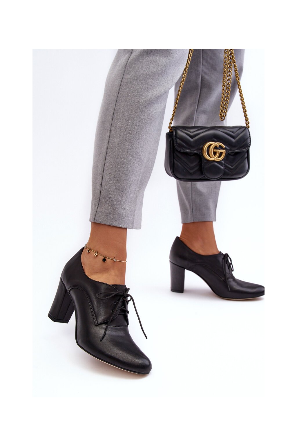 Čierne dámske poltopánky s 8 cm stĺpovým podpätkom z prírodnej kože, kód produktu 1388 CZARNE LICO