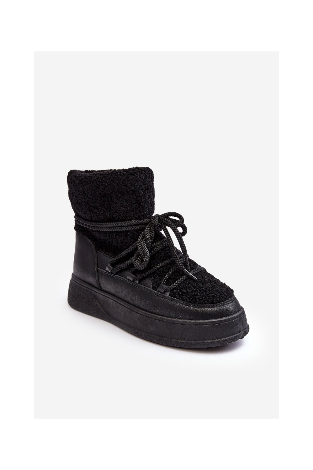 Čierne dámske snehule z eko kože na plochej podrážke, kód produktu 88-83 BLACK