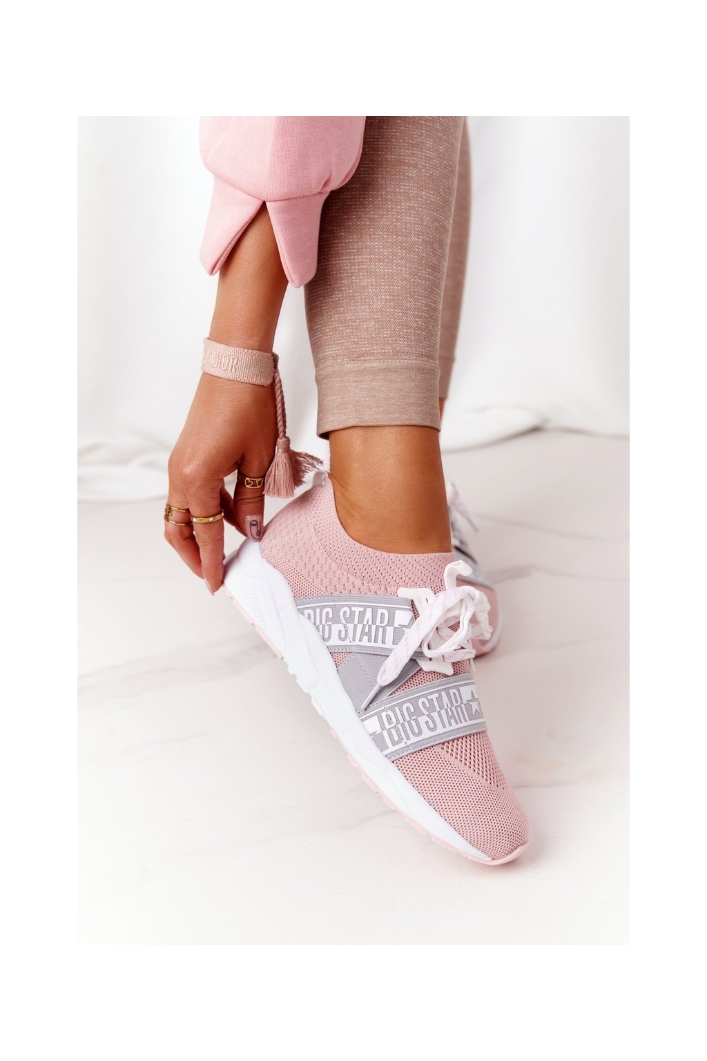 Ružové dámske tenisky Big Star s textilným vrchným materiálom a gumovou podrážkou, kód produktu HH274353 PINK