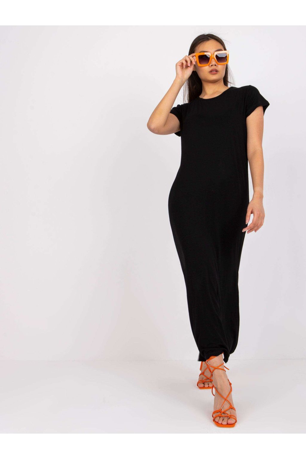 Dámske čierne basic kód produktu 15- TemU - 1-RV-SK-7671.08