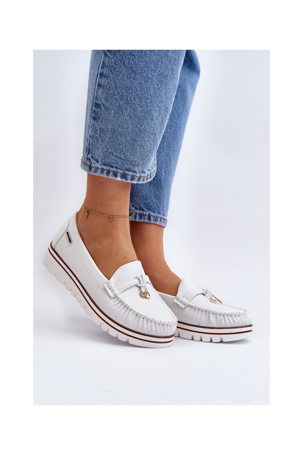 Biele dámske mokasíny z eko kože na rovnej podrážke, kód produktu JH103-9 WHITE