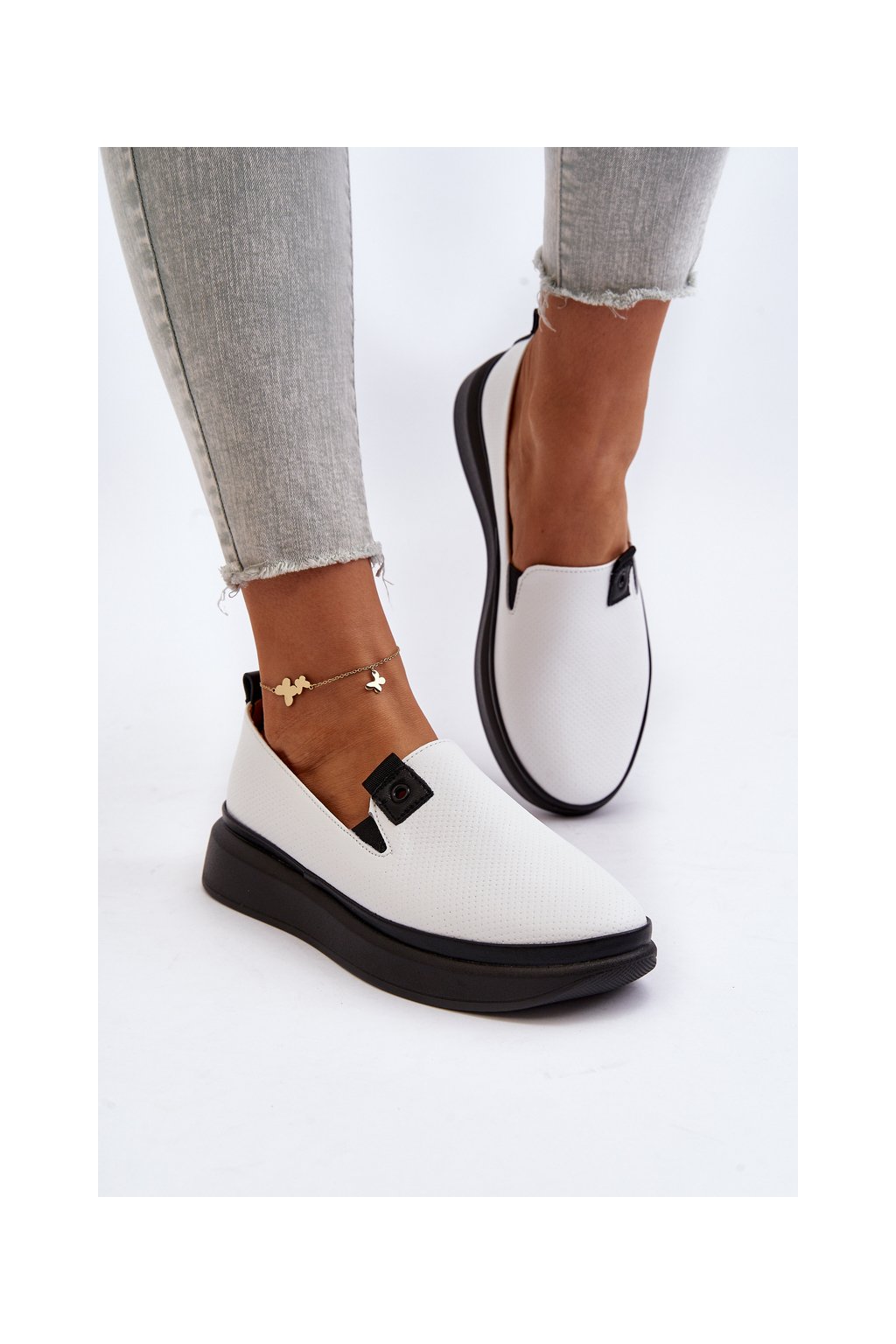 Biele dámske espadrilky z prírodnej kože na platforme s pohodlnou stielkou, kód produktu 7897 WH