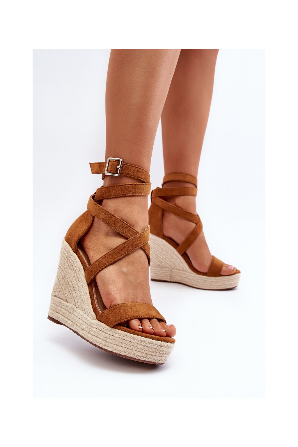 Hnedé dámske sandále z eko semišu na platforme a hrubšej podrážke, kód produktu H8-688 CAMEL