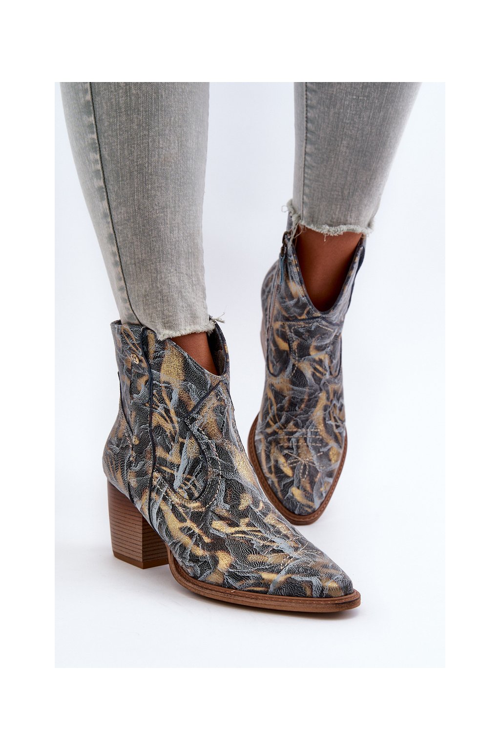 Tmavomodré dámske kozačky Maciejka s prírodnou kožou a stĺpovým podpätkom, kód produktu 05776-13/00-6 NIEB+ZŁ