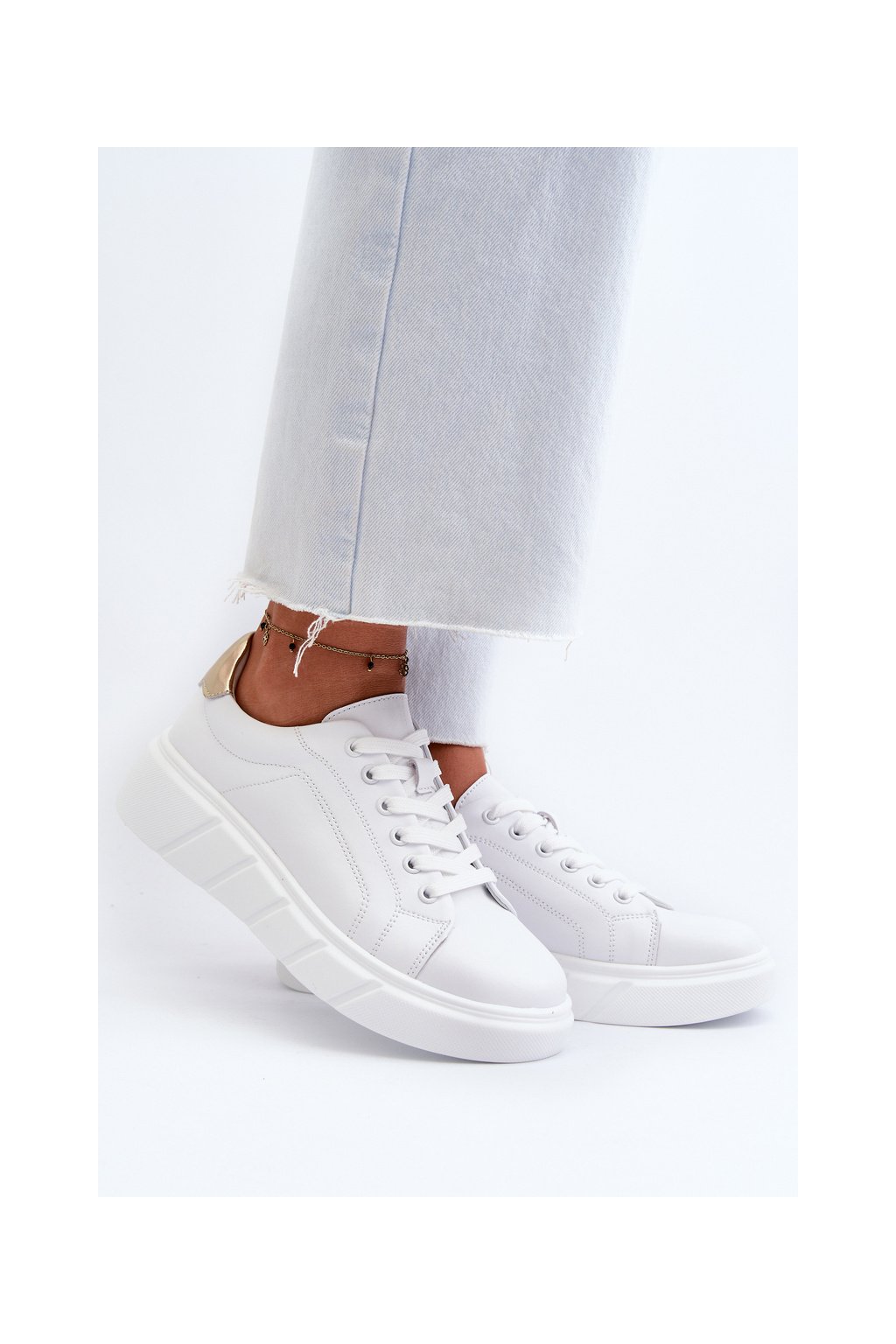Dámske biele kožené tenisky na plošom podpätku, kód produktu 24SP18-6873 WHITE