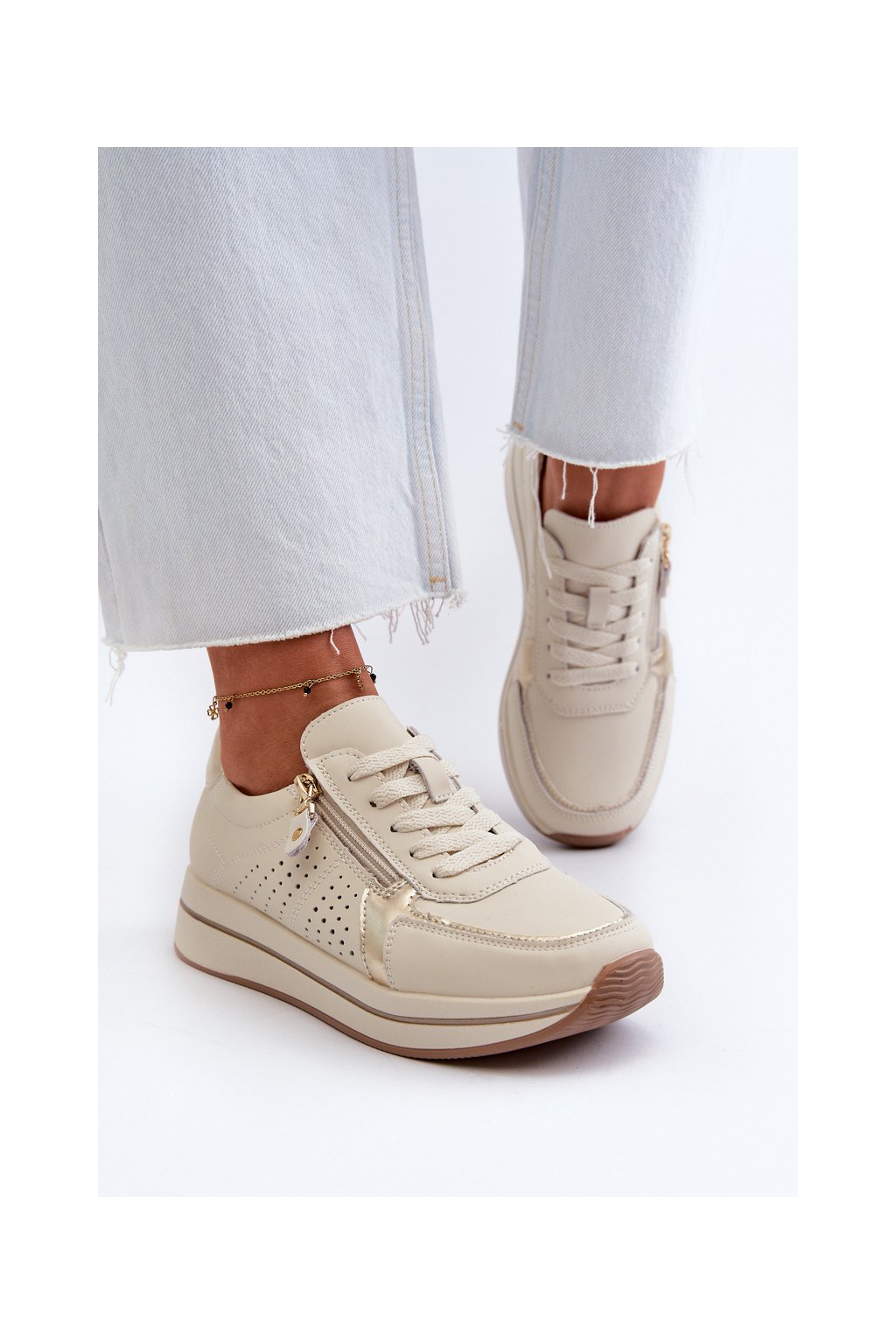 Dámske béžové kožené tenisky na platforme s rovnou podrážkou, kód produktu 24SP08-6700 BEIGE