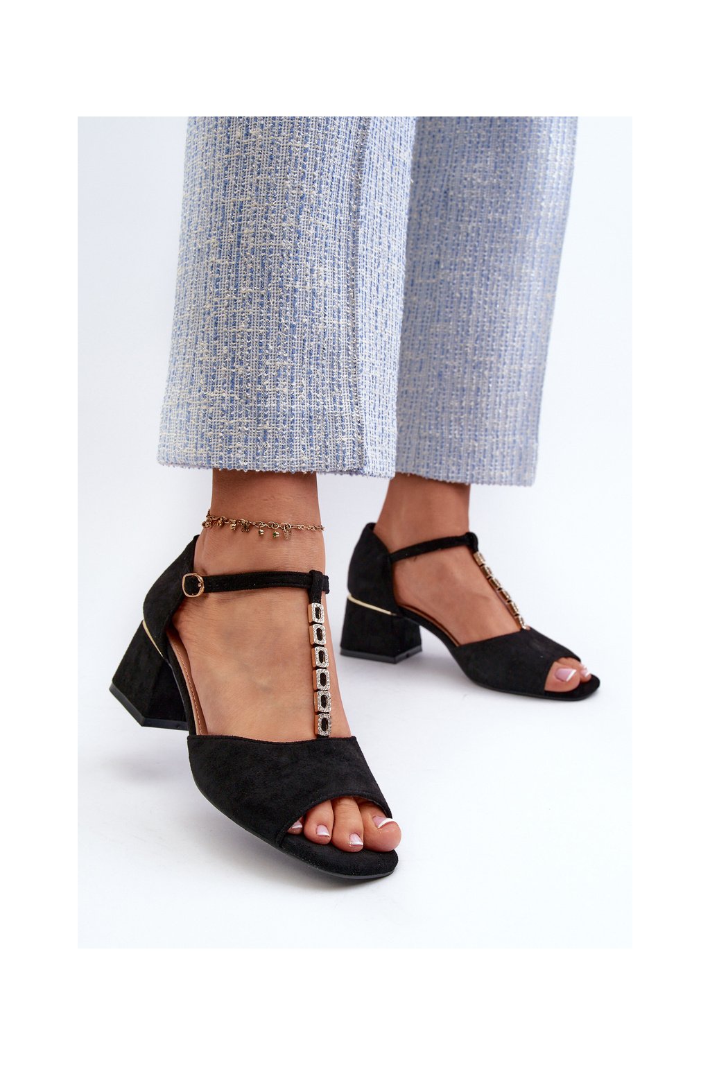 Čierne dámske semišové sandále na stĺpovom podpätku s nastaviteľným zapínaním, kód produktu 20248 BK