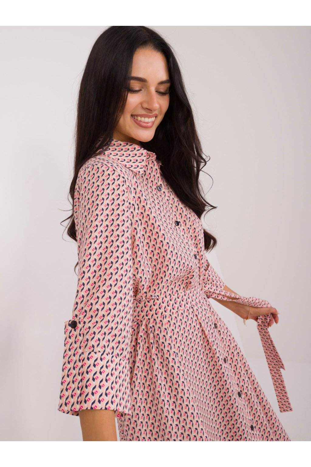 Dámske broskyňove šaty košeľové kód produktu LK-SK-509673.13