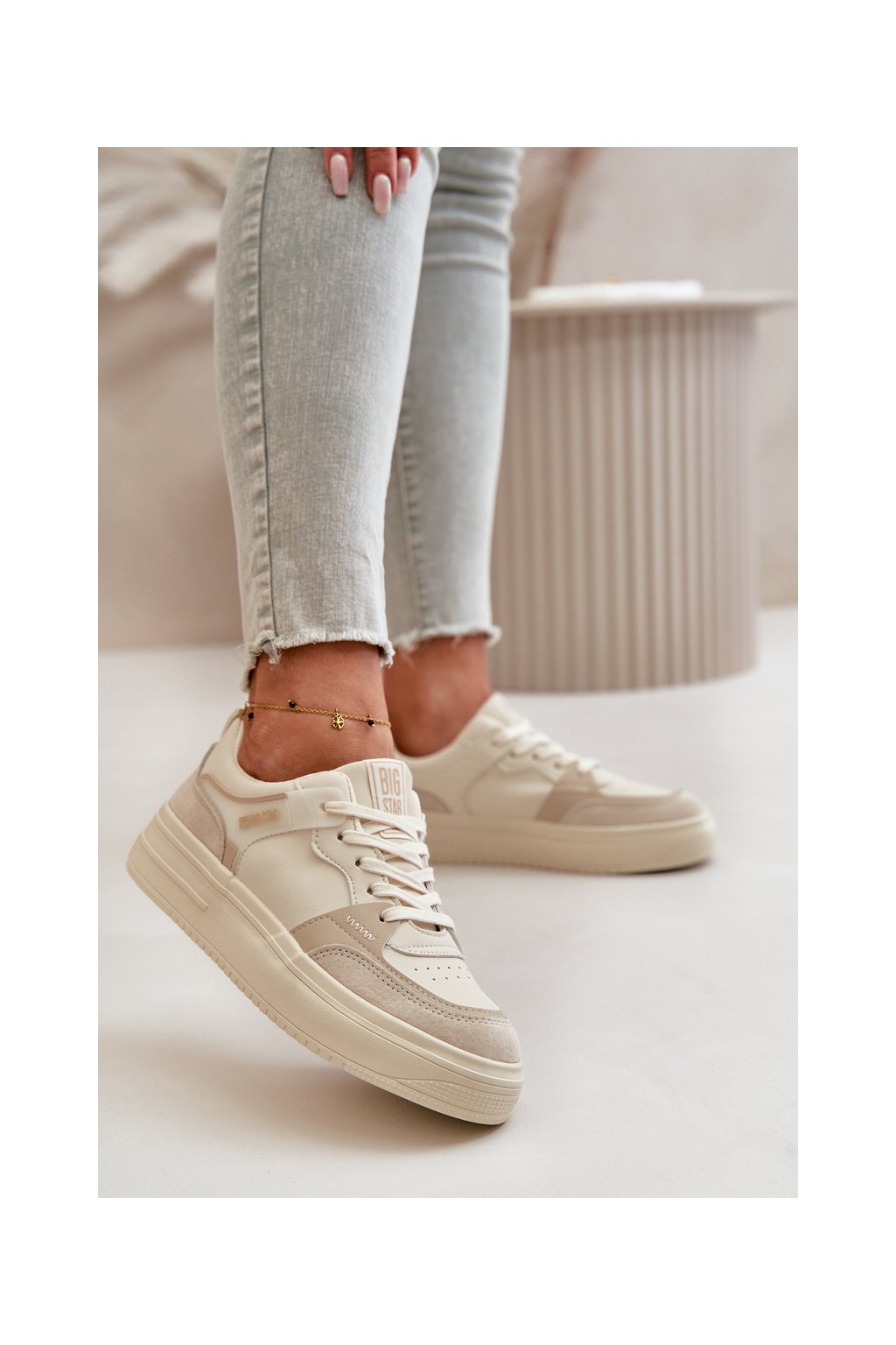 Béžové dámske tenisky z eko kože na rovnej podrážke Big Star, kód produktu OO274029