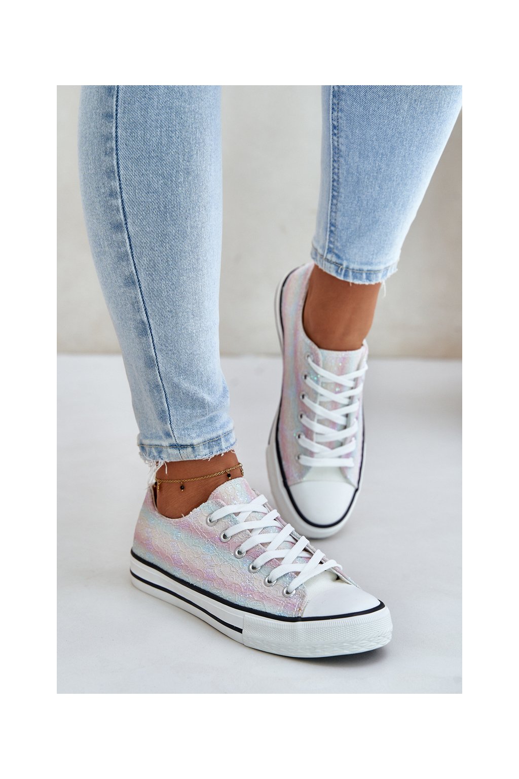 Dámske viacfarebné šnurovacie tenisky s trblietkami na rovnej podrážke, kód produktu 884-4A RAINBOW