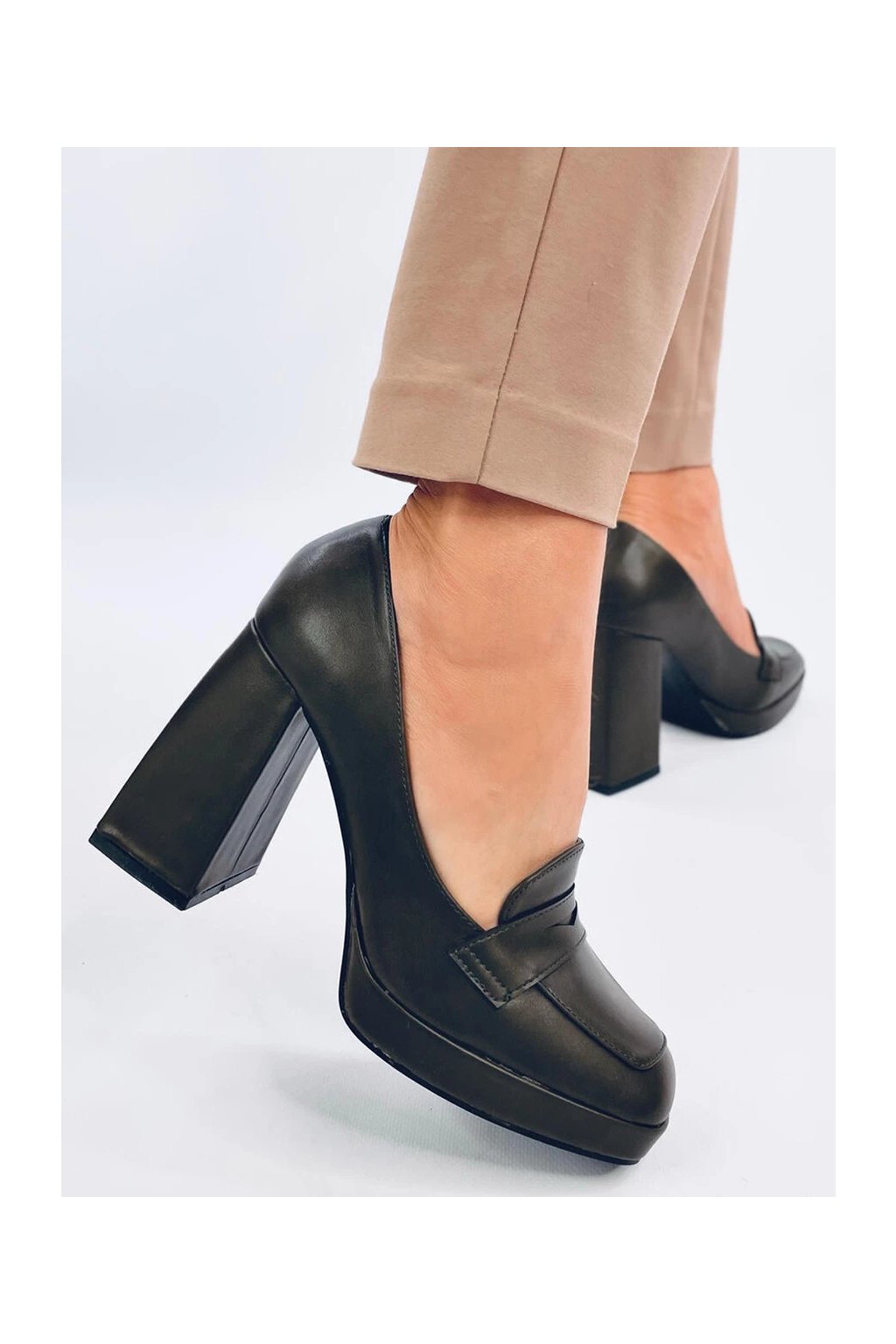 Dámske zelené lodičky z eko kože na podpätku 9 cm, kód produktu M046