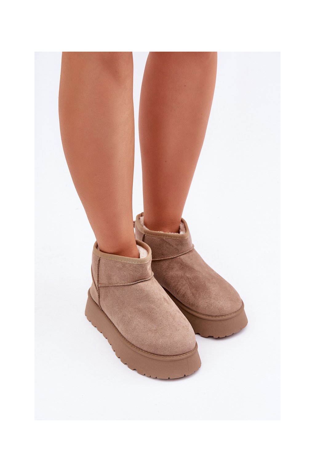 Béžové dámske snehule z eko semišu s hrubou podrážkou a zateplenou vložkou z kožušinky, kód produktu M563 KHAKI