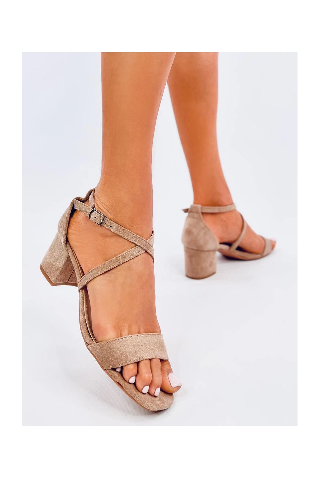 Dámske béžové lodičky z eko semišu na nižšom podpätku, kód produktu 1-218