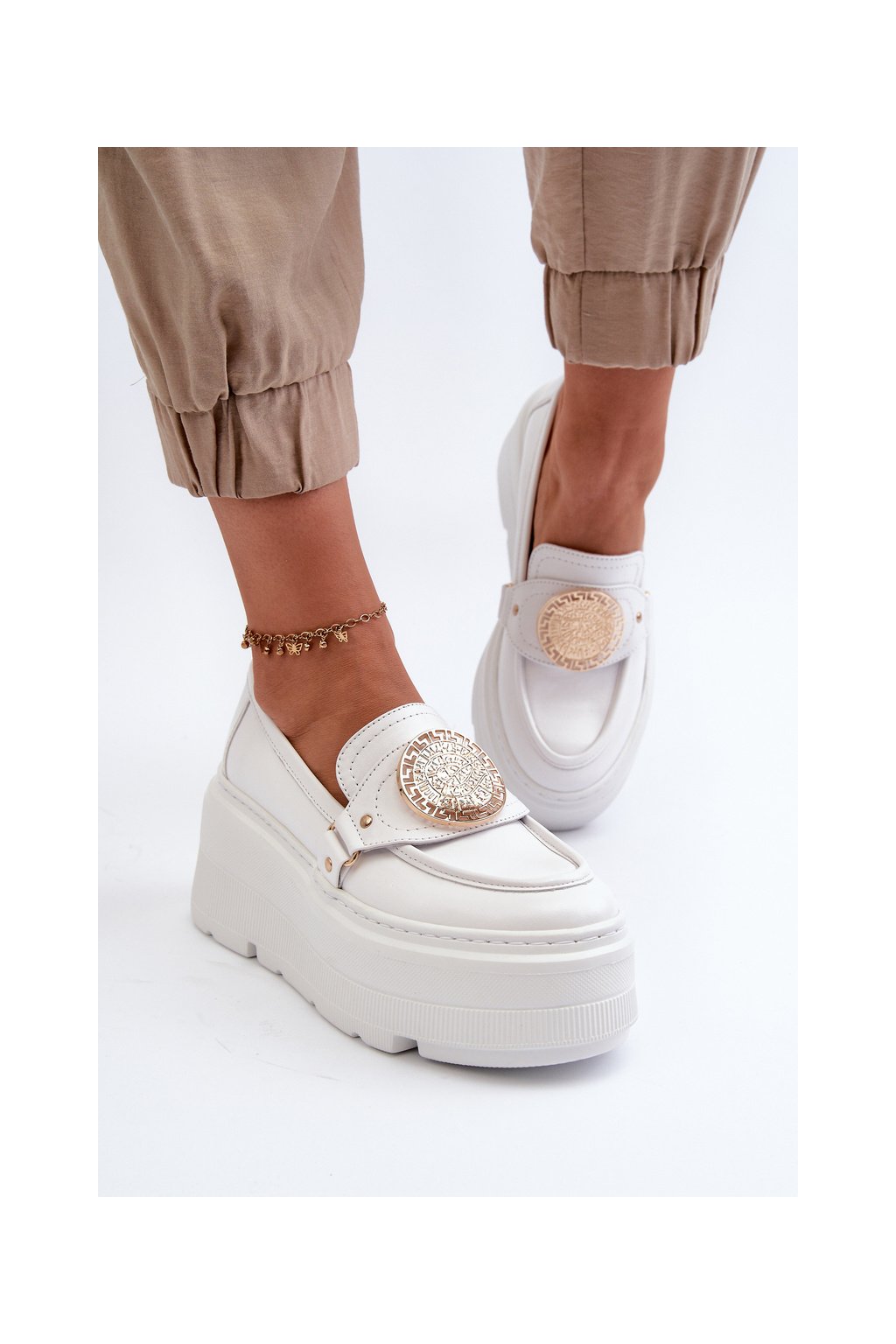Biele dámske kožené mokasíny na platforme s klínkom, kód produktu 3458 BIAŁY LICO