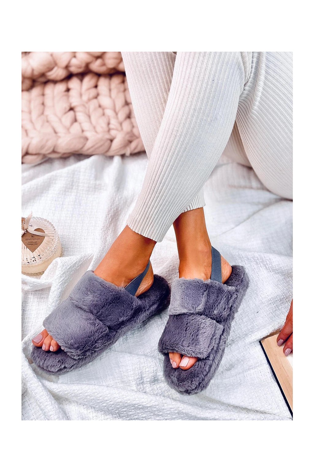 Dámske ponožky sivé s kožušinkou, kód produktu 263