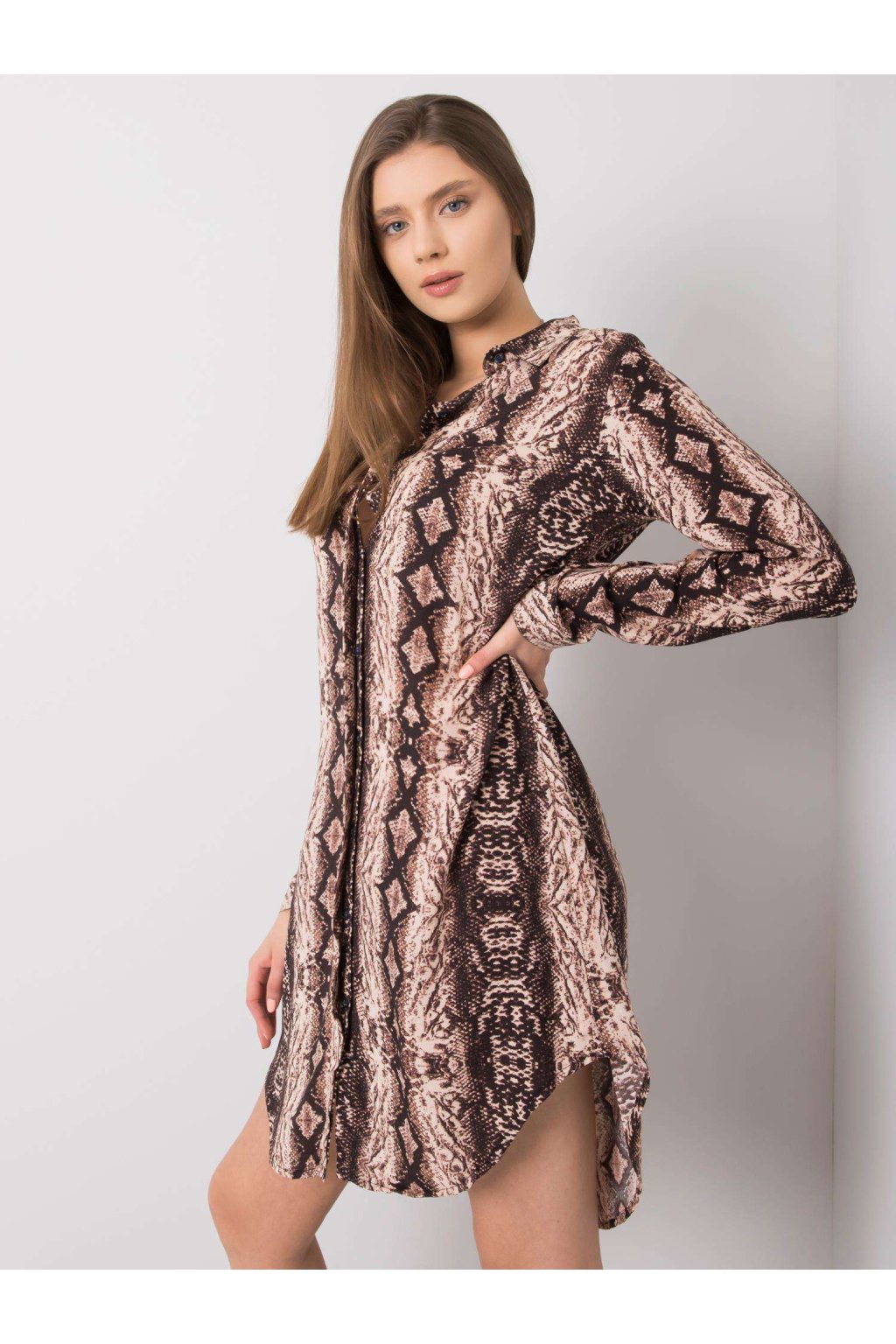 Dámske hnede šaty košeľové kód produktu TO-SK-1103-9.10P