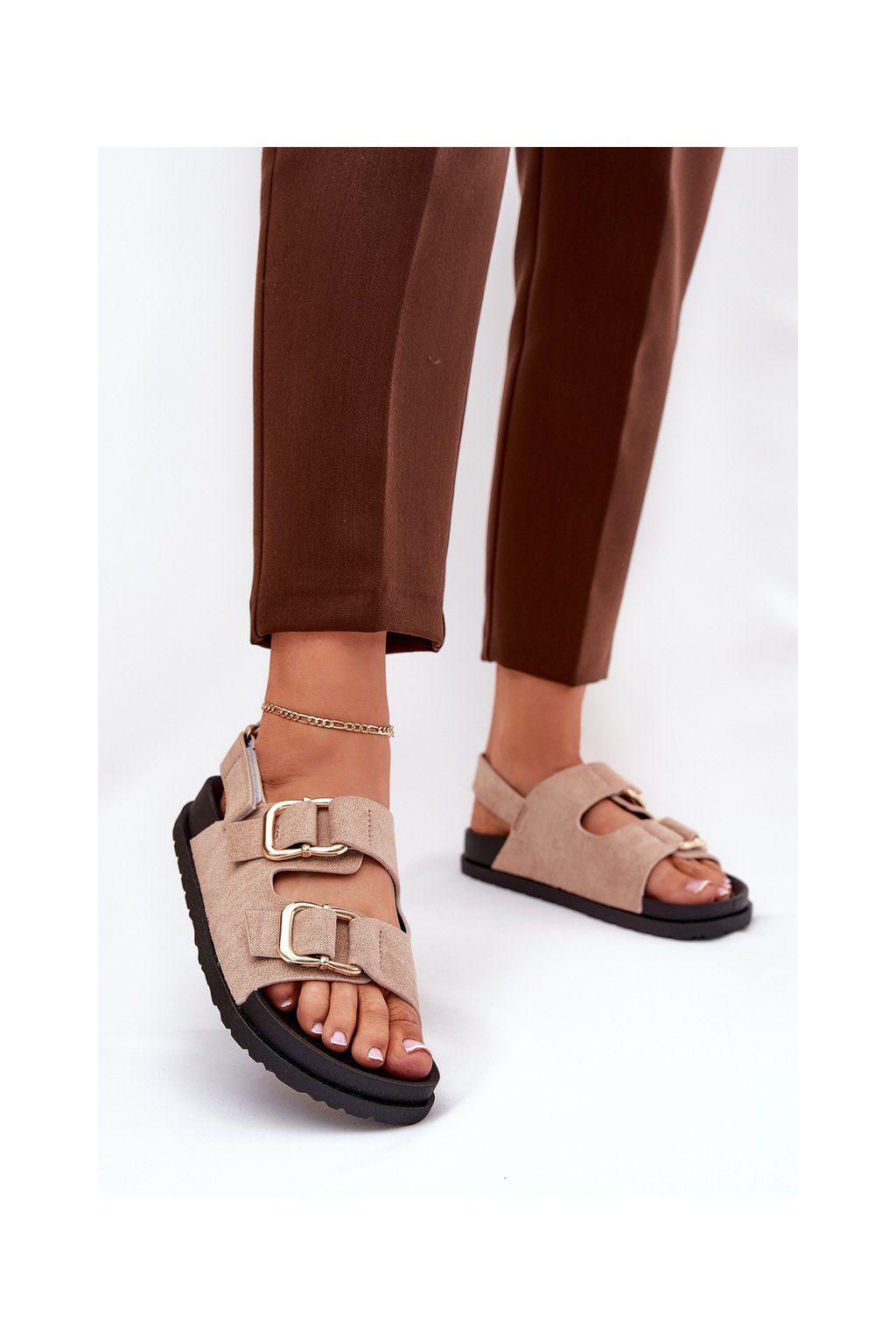 Dámske béžové sandále z prírodnej semiše na plnej podrážke, kód produktu 3776 KHAKI