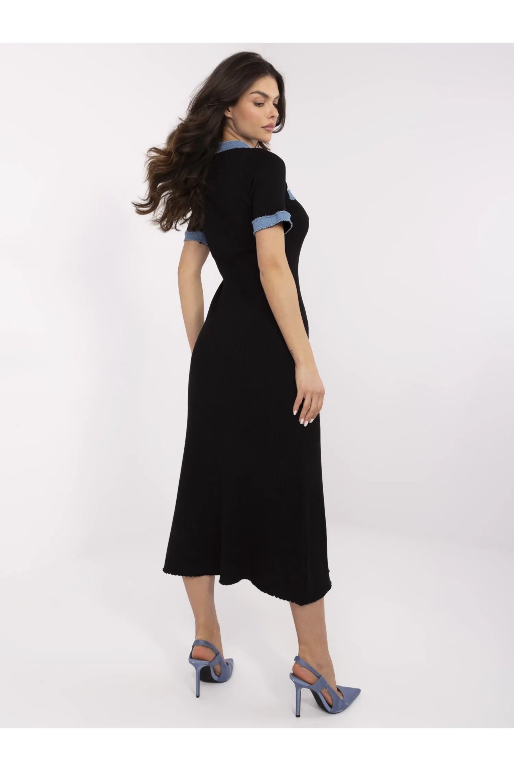 Dámske čierne šaty pletene dizajnove kód produktu NM-SK-K435.77