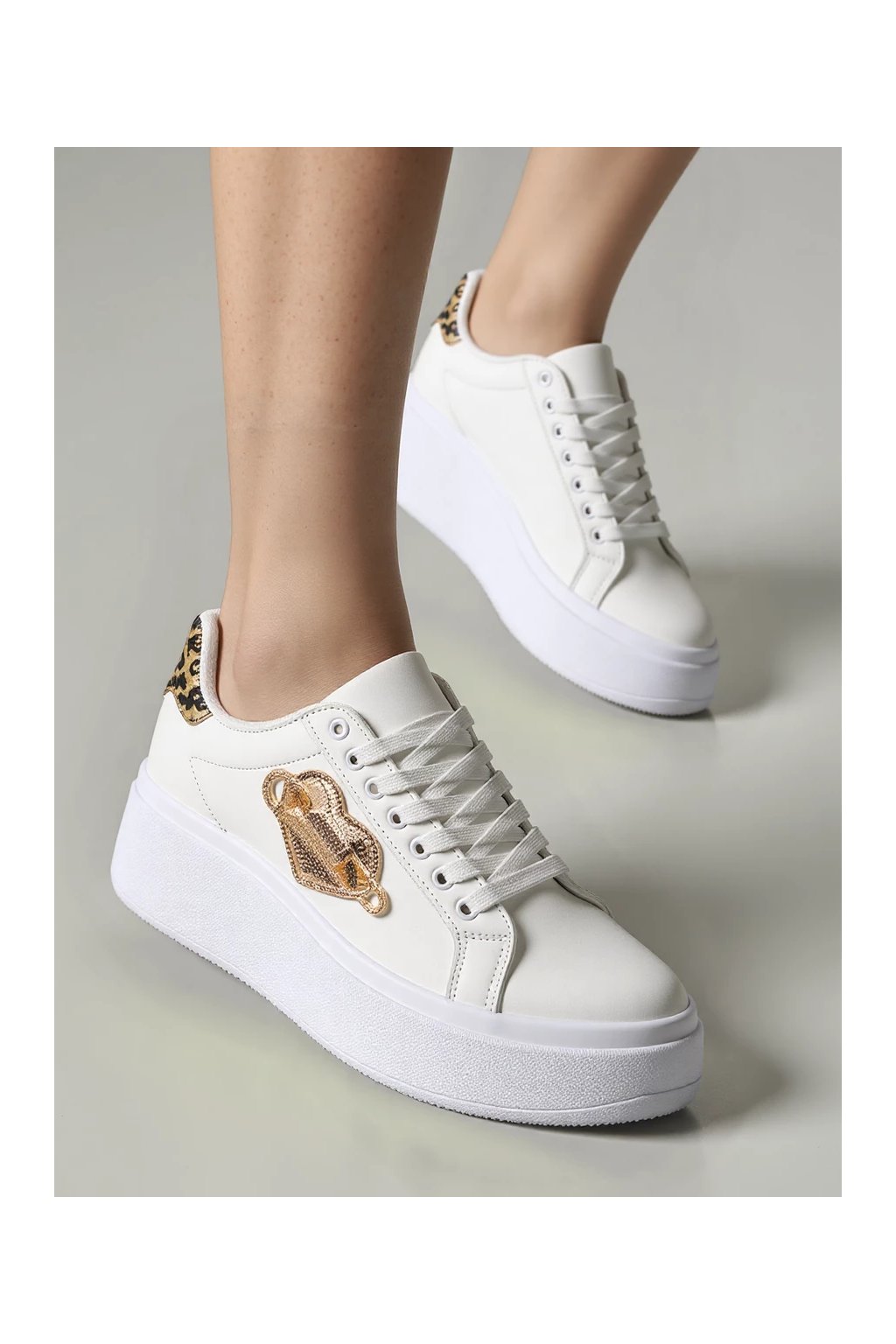 Dámske leopardie mokasíny z eko kože, brązové, béžové a čierne, na šnúrovanie, s okrúhlou špičkou, kód produktu 8919