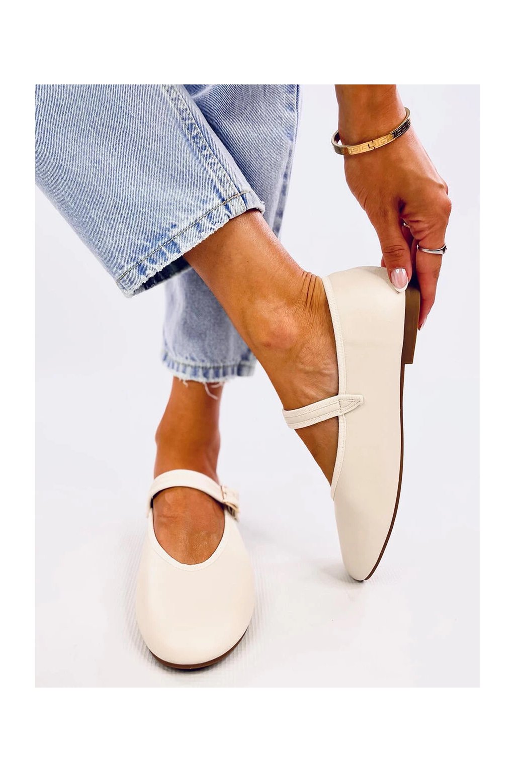 Dámske béžové baleríny z eko kože na bežný deň s okrúhlou špičkou, kód produktu T611P