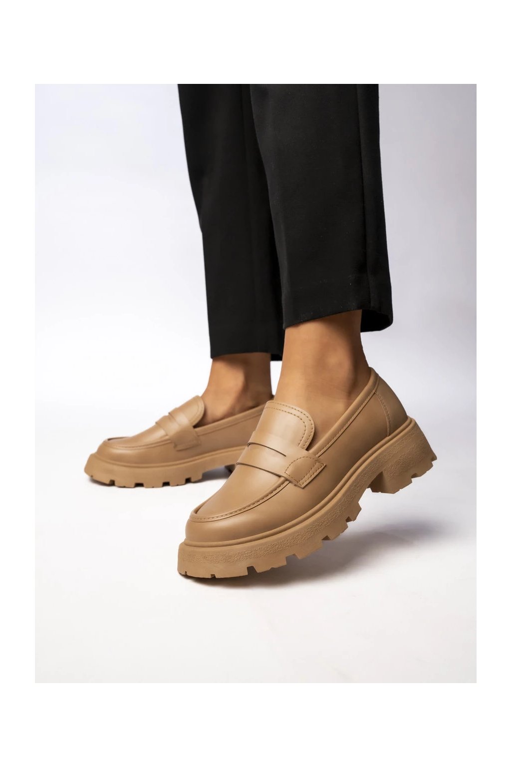 Dámske hnedé mokasíny z eko kože VIA GIULIA KAKI, elegantné na každodenné nosenie, kód produktu VG278