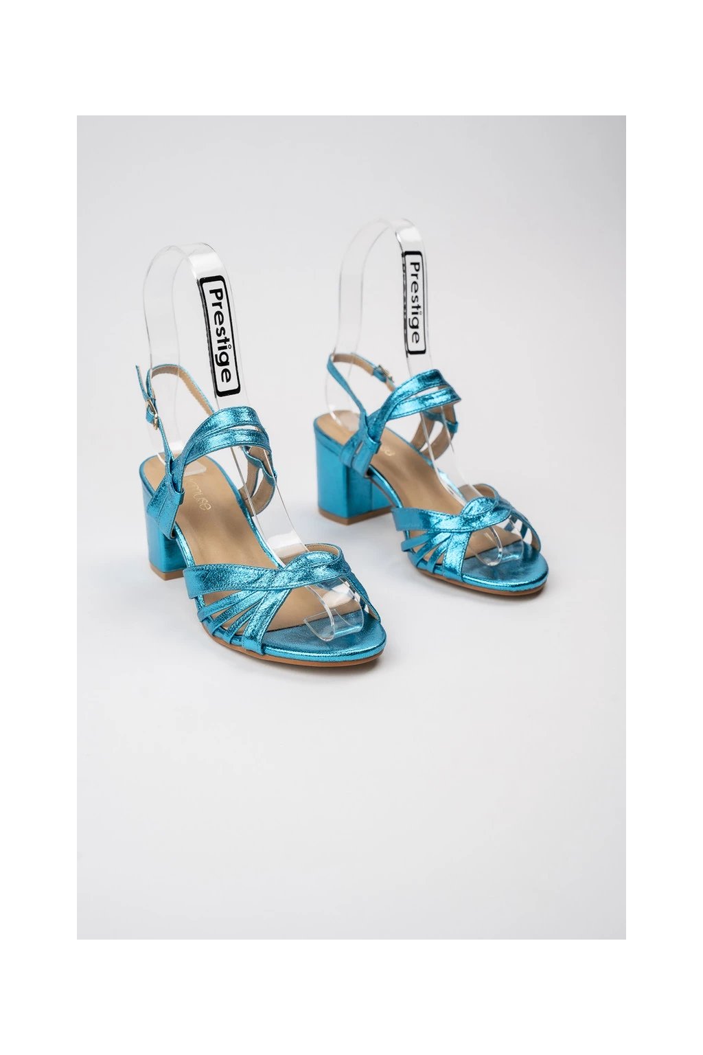 Dámske mintovo-kremové sandále z eko kože, letné, s rovnou podrážkou, kód produktu .X5-310