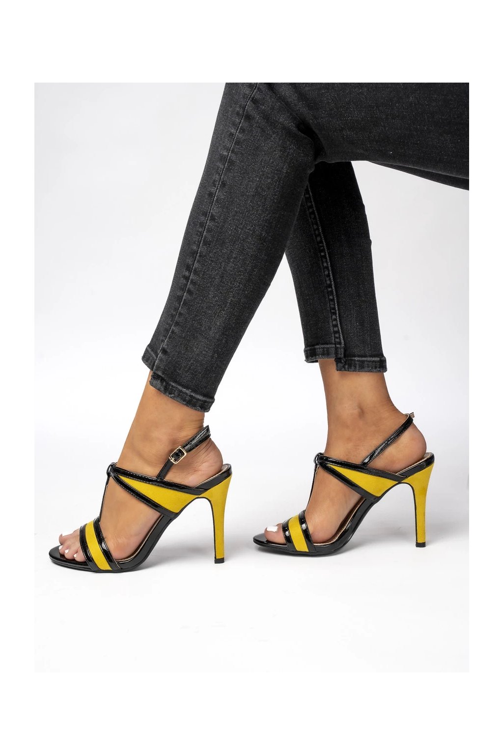 Zlaté dámske elegantné večerné sandále s kontrastnými pásikmi, textil z eko koženého materiálu, kód produktu HB09