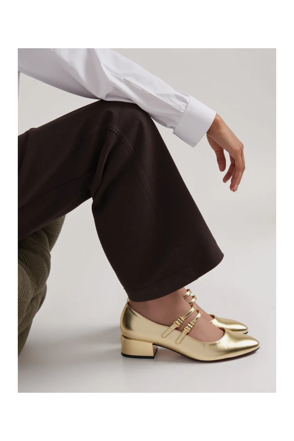 Dámske zlaté mokasíny z eko kože na dvojitom remienku s prackou, kód produktu X5-322