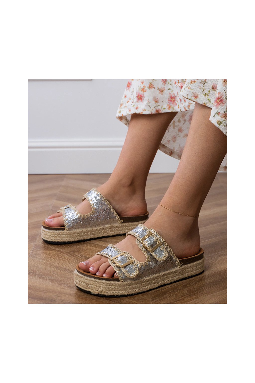 Dámske sivé espadrilky s trblietkami na platforme, s eko koženou vložkou, kód produktu Silver