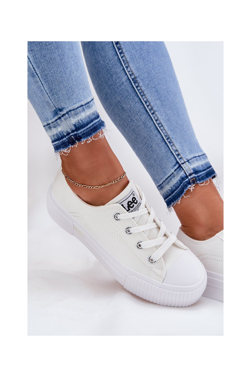 Biele dámske tenisky na platforme Lee Isla C Women Low, kód produktu 50251001.1FG