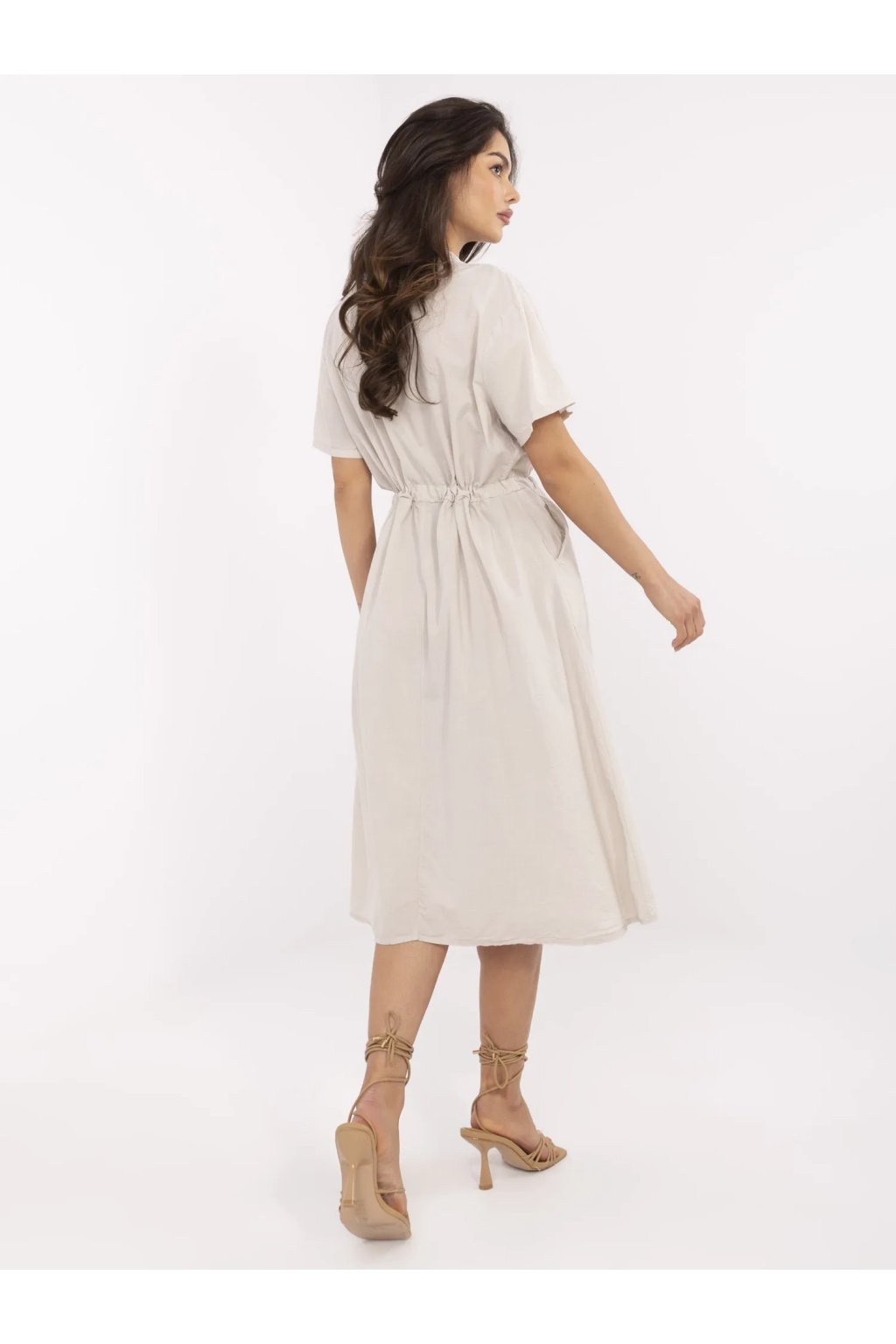 Dámske béžove šaty letne kód produktu MI-SK-109898.68
