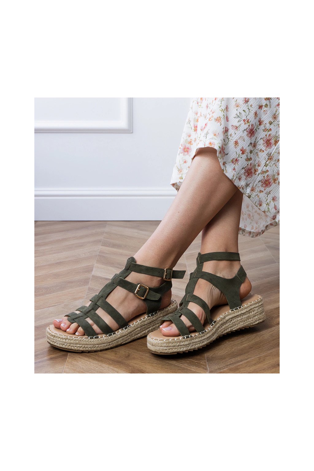 Zelené dámske espadrilky na platforme s rovnou podrážkou Iná, kód produktu Army Green
